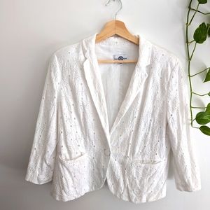 White Cotton Eyelet Lace 3/4 Sleeve Blazer Jacket